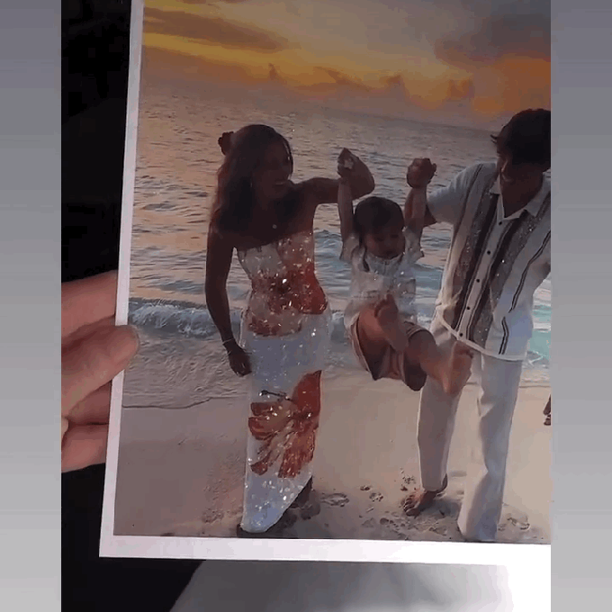 Signature Sparkling Glitter Photo Keepsake